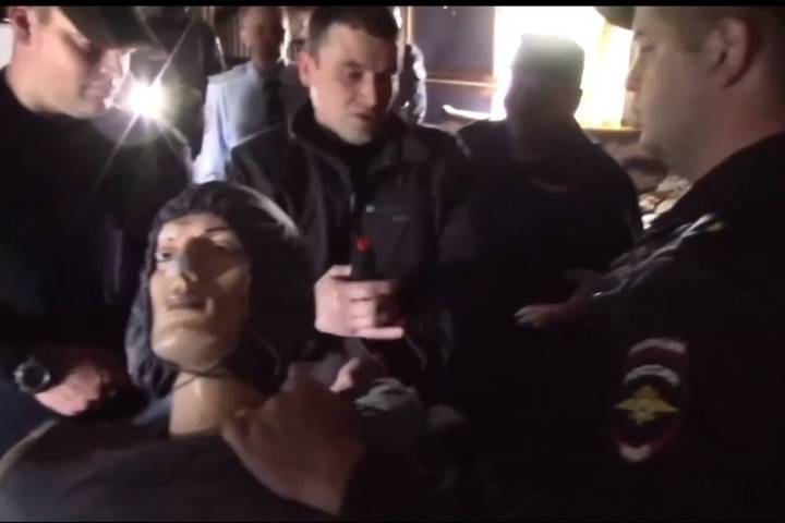 опг екатеринбурга 90-х. опг тверские волки александр агеев. банды собирают круг на атаках ставит блок. макс ващенко гопники. дмитрий веселов тверские волки.