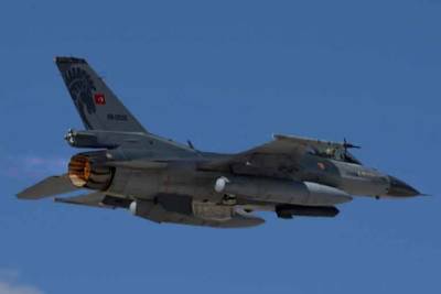 Истребители F-16 ВВС Турции атаковали территорию Нагорного Карабаха - free-news.su - Армения - Турция - Анкара - Азербайджан - Баку - Нагорно-Карабахская