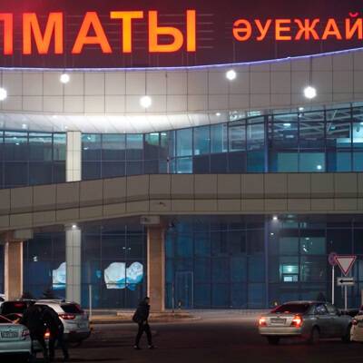 Регистрация россиян на эвакуационные рейсы из Алма-Аты приостановлена - radiomayak - Россия - Казахстан - Алма-Ата