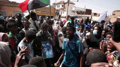 Омар Аль-Башира - Абдалла Хамдок - Суданские силы открыли огонь по протестующим против государственного переворота, погибли 3 человека - unn.com.ua - Украина - Киев - Судан - г. Хартум - Протесты