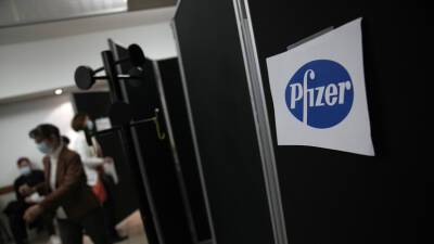В компании Pfizer рассказали об эффективности таблеток от COVID против омикрон-штамма - russian