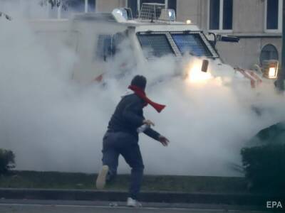 Александр Де-Кроо - В Брюсселе прошли многотысячные протесты против антикороновирусных мер, повреждены автомобили и здания, протестующих разгоняли водометами - gordonua.com - Украина - Бельгия - Франция - Брюссель - Европа