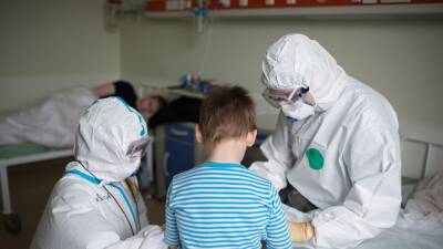 В новосибирских больницах увеличилось число детей с COVID-19 - runews24.ru - Новосибирская обл. - Covid-19