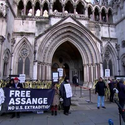 Джулиан Ассанж - Ассанжу разрешили обжаловать решение по делу об экстрадиции в США - radiomayak - США - Англия - Лондон