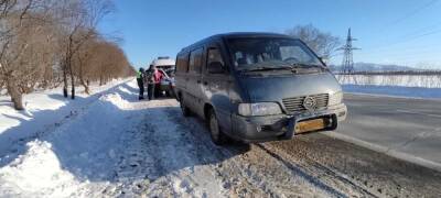 Сотрудники полиции оказали экстренную помощь сахалинскому водителю - sakhalin.info - Южно-Сахалинск - Холмск