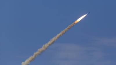 СМИ: КНДР запустила две крылатые ракеты в направлении Японского моря - mir24.tv - Южная Корея - КНДР - Пхеньян
