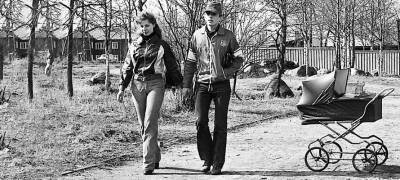 «Когда в СССР хлынула мода на линялые синие джинсы, будто перевернулись песочные часы» - stolicaonego.ru
