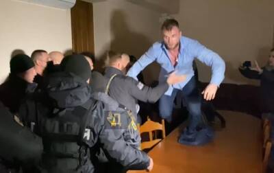 Артем Дмитрук - Нардеп Дмитрук назвал причину драки в горсовете Одессы - korrespondent - Украина - Одесса - Одесса - Видео