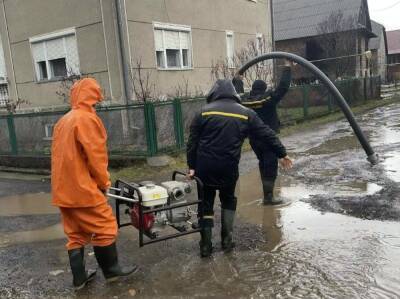 В Закарпатье сошли два селевых потока, подтоплено 160 хозяйств - gordonua.com - Украина - Закарпатская обл. - район Хустский