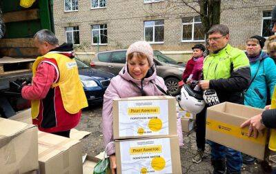 Мешканці Бахмуту отримали гуманітарну допомогу від Фонду Ахметова - rbc.ua - Україна
