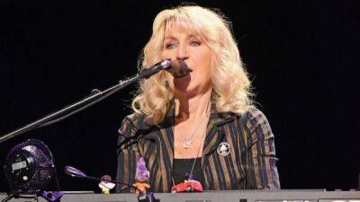 Умерла вокалистка группы Fleetwood Mac Кристин Макви - fokus-vnimaniya.com - США - county Love - Скончался