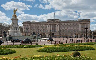 королева-консорт Камилла - Букингемский дворец уволил сотрудника из-за высказываний в адрес начальства - korrespondent - Украина - Англия