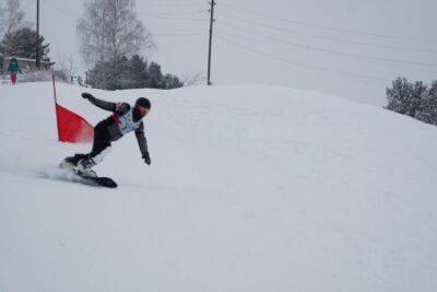 Открытие зимнего сезона по горным лыжам и сноуборду прошло в Кунгуре - iskra-kungur.ru - Пермь - Пермский край - округ Кунгурский