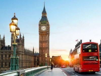 Грант Шэппс - Великобритания отменила карантин для российских туристов - u24.ru - Россия - Англия - Beijing - Covid-19