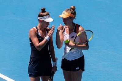 Элиса Мертенс - Вероника Кудерметова - Кудерметова и Мертенс вышли в полуфинал парного турнира в Дубае - sport.ru - Китай - США - Австралия