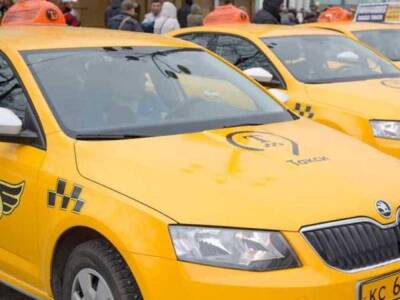 Валерий Фадеев - SuperJob: 72% россиян ввели бы запрет на работу в такси для водителей с иностранными правами - smartmoney.one - Россия