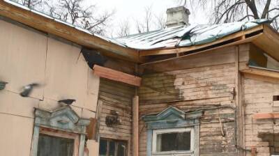 Чистка крыши дома на Лермонтова, 13, проявила новую проблему - penzainform.ru
