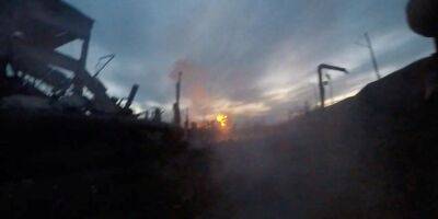 Ситуация на Азовстали: всю ночь продолжались обстрелы, оккупанты штурмуют завод на бронетехнике - nv.ua - Россия - Украина - Мариуполь - Мариуполь