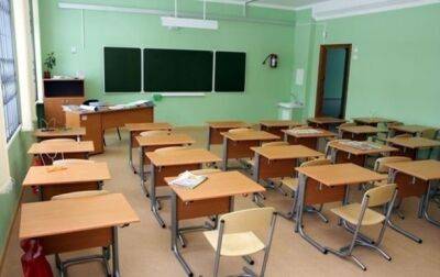 Сергей Шкарлет - В Украине уже почти 800 школ закончили учебный год - korrespondent - Украина - Школа