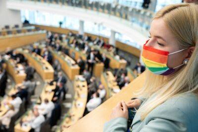 Литва - В повестку Сейма внесены проекты по гражданскому союзу и альтернативной близкой связи - obzor.lt - Литва