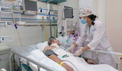 В Тюмени врачи провели гибридную операцию, чтобы спасти мужчину со сложным инсультом - nashgorod.ru - Тюмень