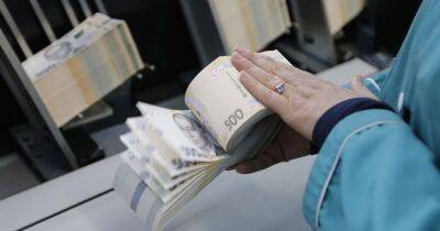 В какие банки украинцы несут деньги во время войны, — эксперт (инфографика) - focus.ua - Украина