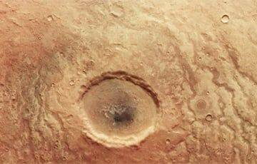 На Марсе нашли гигантский «глаз», размером с город - charter97.org - Белоруссия