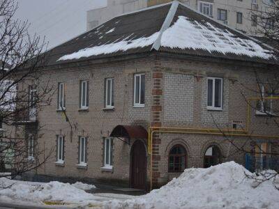Російські загарбники знищують музичну школу у Лисичанську (фото) - vchaspik.ua - Украина - Facebook