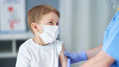 Новое исследование в "Клалит": вакцинация детей от коронавируса эффективна лишь на 51% - vesty.co.il - Россия - Израиль