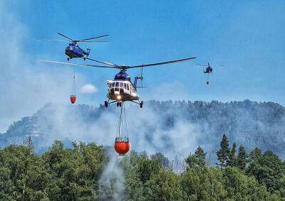 Впечатляющее видео работы пожарных вертолетов в «Чешской Швейцарии» - vinegret.cz - Швейцария - Италия - Польша - USA - Чехия - county Black Hawk - Словакия