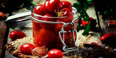 Ароматные. Рецепт маринованных томатов от Эдуарда Насырова - nv.ua - Украина