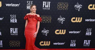 Critics Choice Awards 2024: топ-5 самых красивых нарядов церемонии (фото, видео)