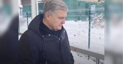 Порошенко требует в суде полмиллиона гривен от пограничников, не выпустивших его в Польшу