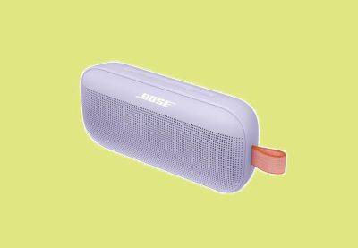 Скидка $20: Bose SoundLink Flex с защитой IP67 и автономностью до 12 часов продают на Amazon за $129