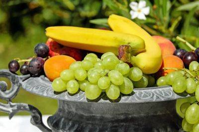Самые вредные фрукты и ягоды во время похудения назвал врач - cursorinfo.co.il - Виноград
