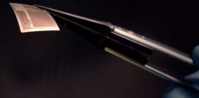 Представлен нейроинтерфейс, который не нужно вживлять в мозг — он быстрее Neuralink в 100 раз