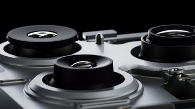 AnnieBronson - Инсайдеры: Apple изучает возможность выпуска собственного телеконвертера для будущего iPhone 18 Pro - habr.com