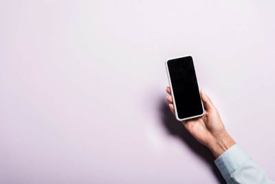 Старый смартфон заменит сразу 5 пультов – как это сделать